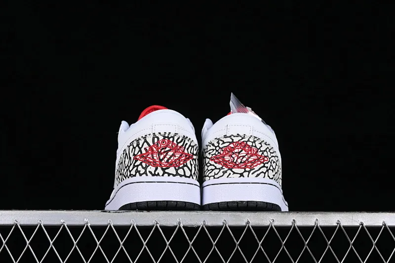 All categories Air Jordan Jordan series basketball shoes Air Jordan 1 Low Z version Air Jordan 1 Low AJ1 Joe 1 white burst pattern low-top cultural casual sneakers 338145-162